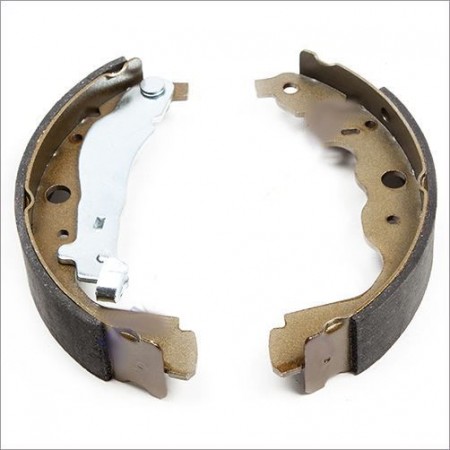 Тормозные колодки задние барабанные для Ниссан Альмера G15 (Nissan Almera 2013-), Ниссан Террано D10 (Nissan Terrano с 2014-) 2.0, 1.6 2WD, 1.6 4WD BS6304 LynxAuto