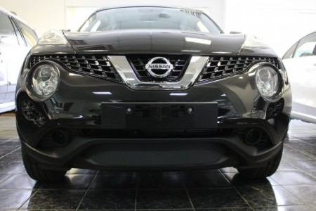 Защита радиатора на Ниссан Джук ( Nissan Juke 2014-) рестайлинг black середина NJUK14.mid.black