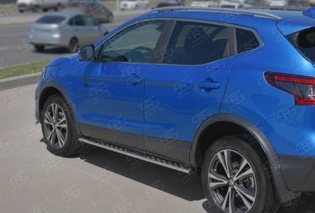 Пороги труба 75х42 овал с проступью NISSAN QASHQAI 2019-