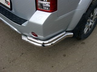 Защита задняя (уголки) 76,1/42,4 мм на Ниссан Патфайндер ( Nissan Pathfinder 2004-2014)